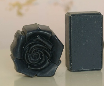 Fekete rozmaring szappan 3D Rózsa forma